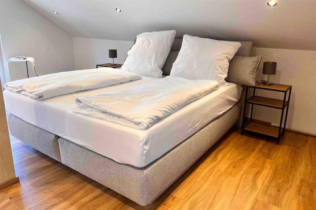 Viel Platz In Burghausen Fuer Freunde Und Familie Apartment Екстериор снимка