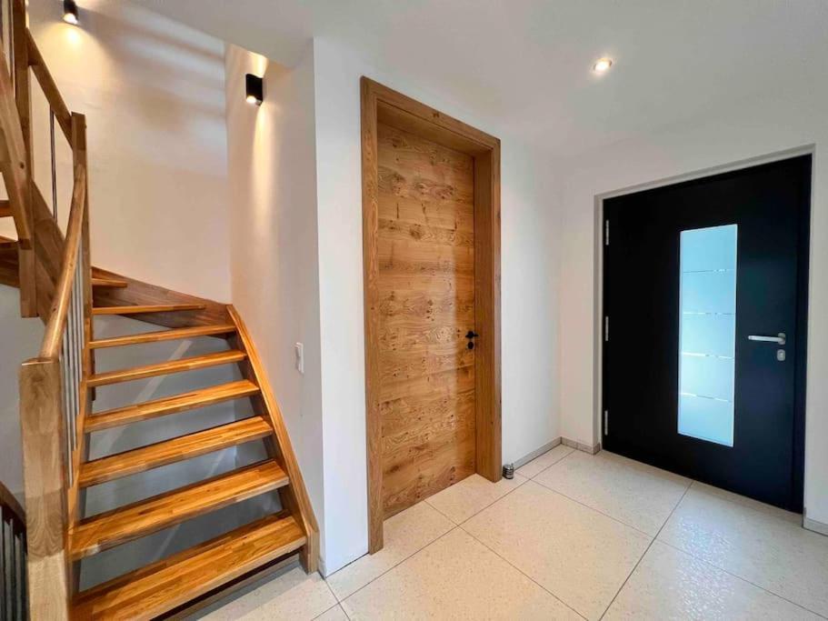 Viel Platz In Burghausen Fuer Freunde Und Familie Apartment Екстериор снимка