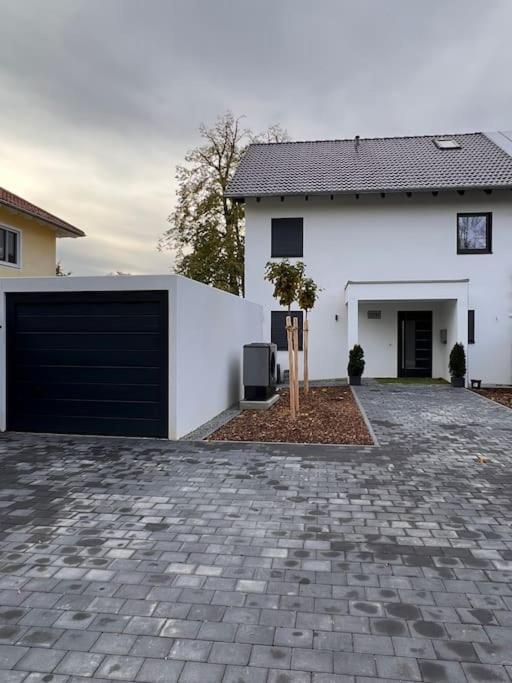 Viel Platz In Burghausen Fuer Freunde Und Familie Apartment Екстериор снимка
